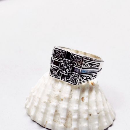 Luminous Twist Band 925 Sterling Silver Ring